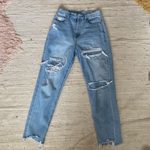 AMERICAN EAGLE OUTFITTERS MOM JEANS - Picture 1 of 4